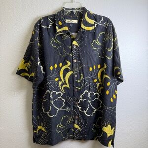 Tommy Bahama Shirt Size Medium Black Yellow Silk Button Down Floral Hawaiian